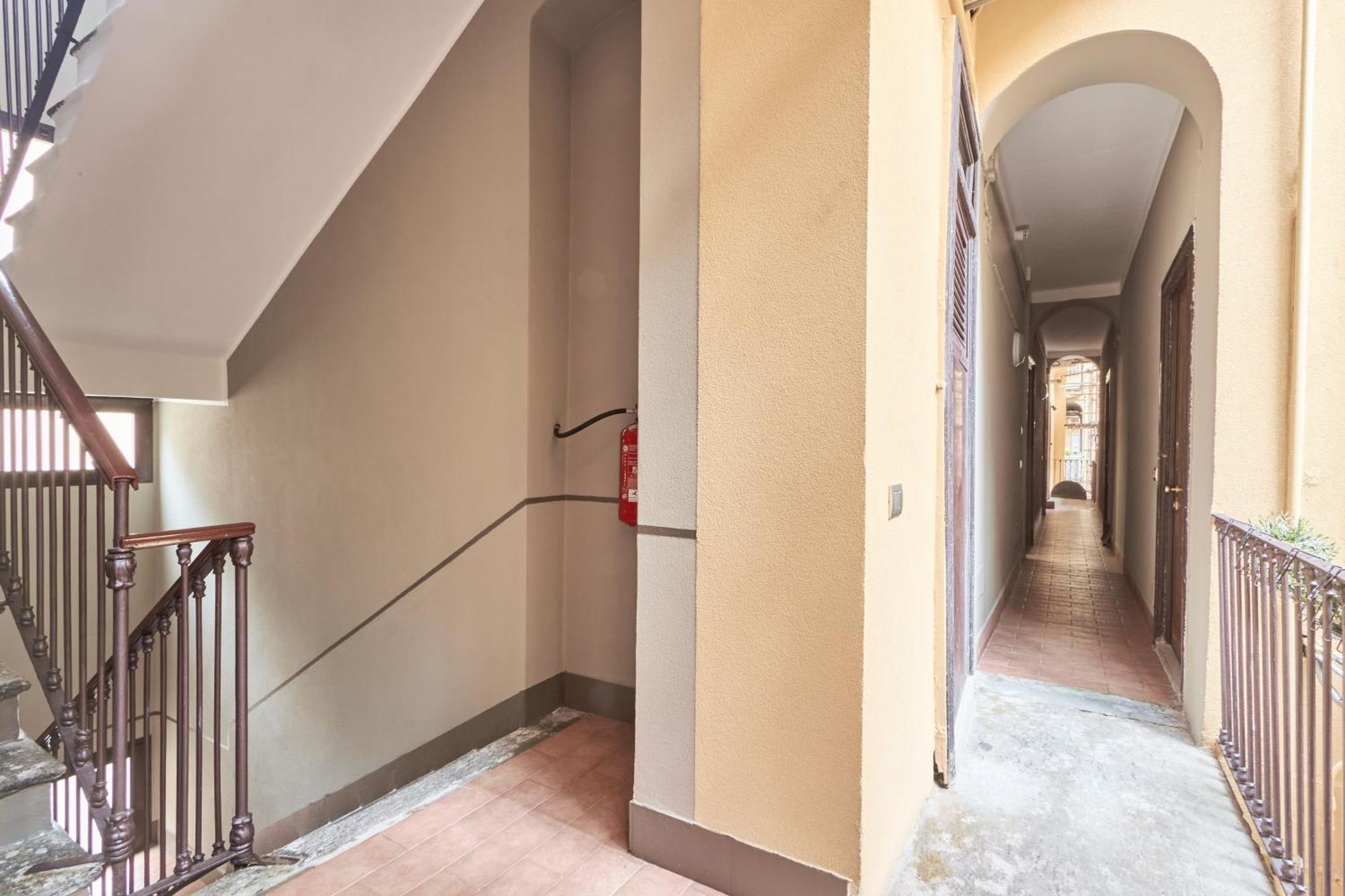 Elegante Appartamento Minimal Dai Tocchi Botanici Milano Exterior foto
