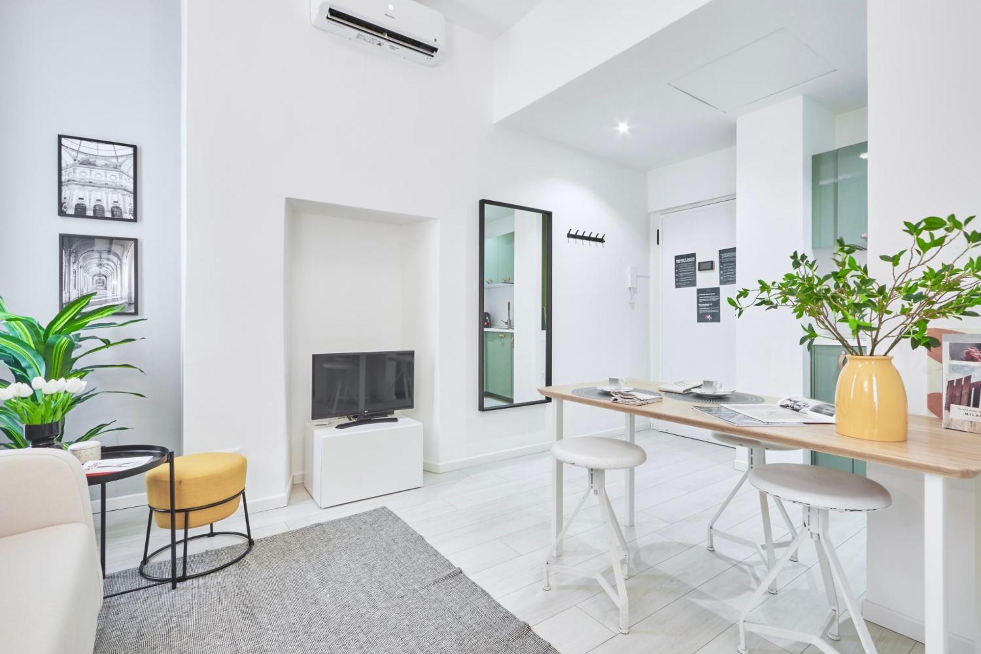 Elegante Appartamento Minimal Dai Tocchi Botanici Milano Exterior foto